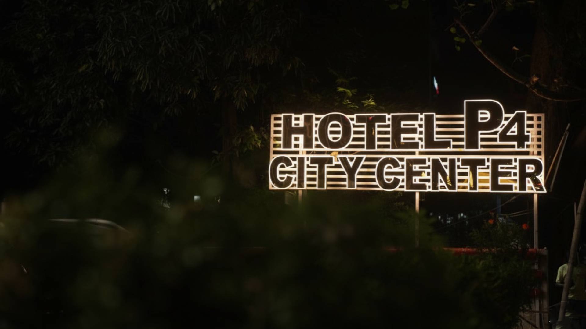 Hotel P4 City Center Slider Pictures