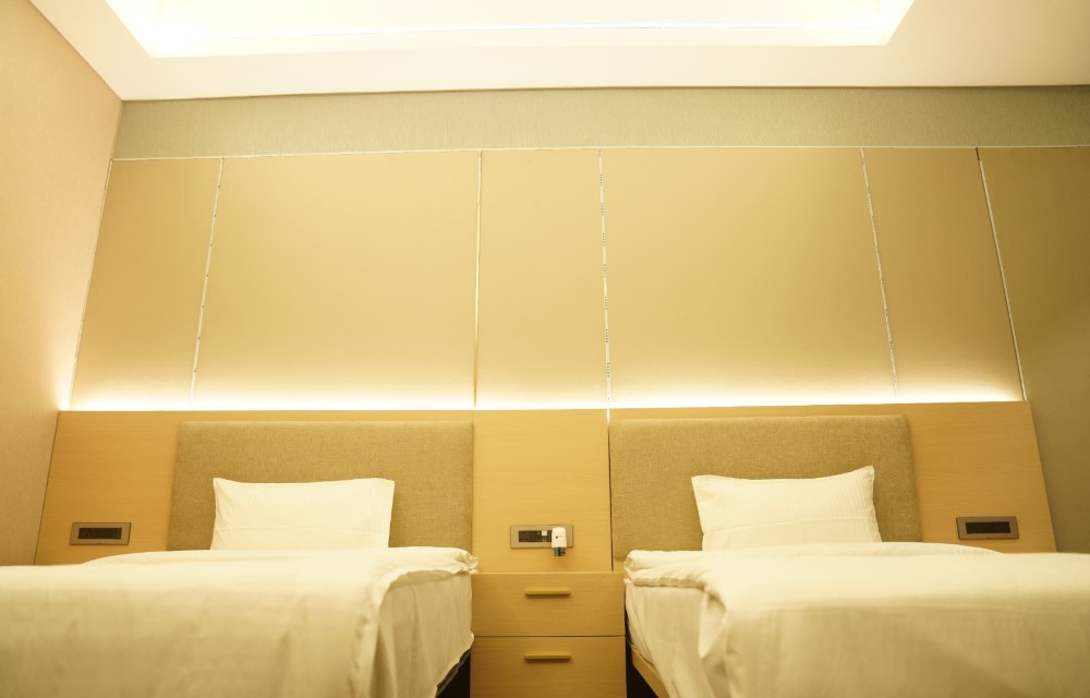 Premium Twin Bedroom